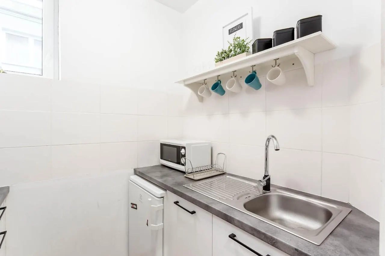 Chill Apartments Gersona Warszawa 0*,  Polska